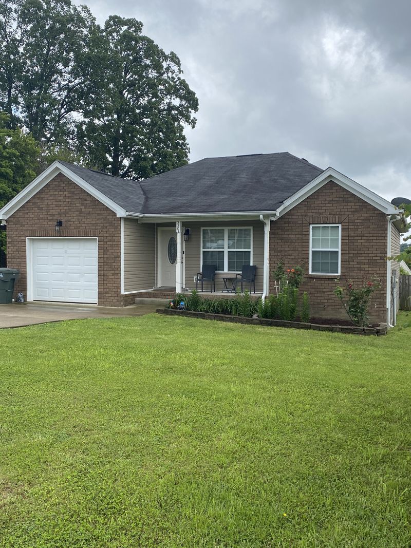 2203 Ruth St, Springfield, TN 37172