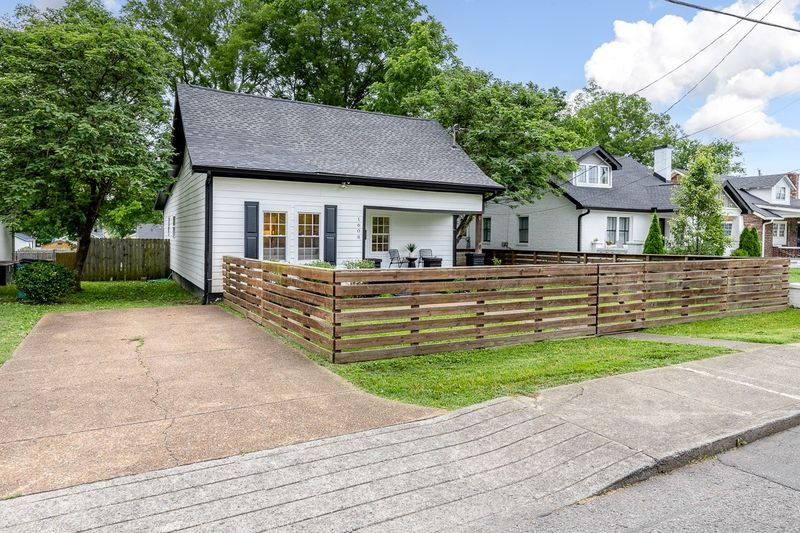 1608 17th Ave N, Nashville, TN 37208