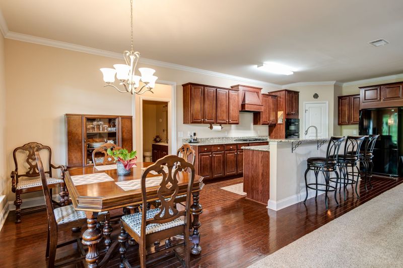 425 Valleyview Dr, Franklin, TN 37064