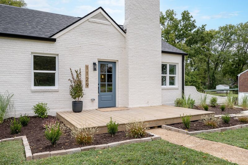 1129 Howard Ave, Nashville, TN 37216