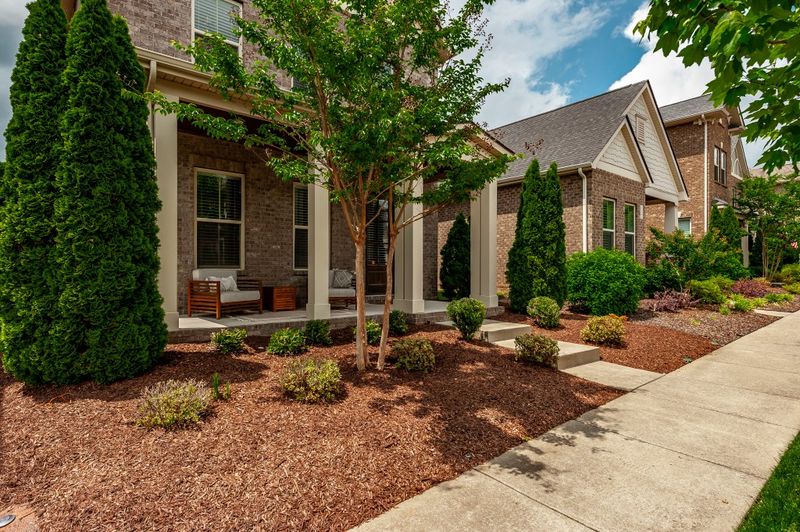 123 Benjamin Ln, Hendersonville, TN 37075