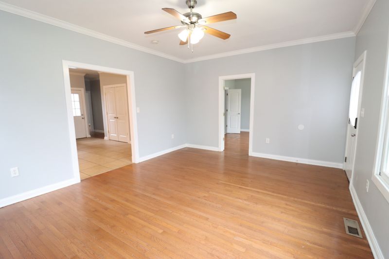 1037 Chicamauga Ave, Nashville, TN 37206