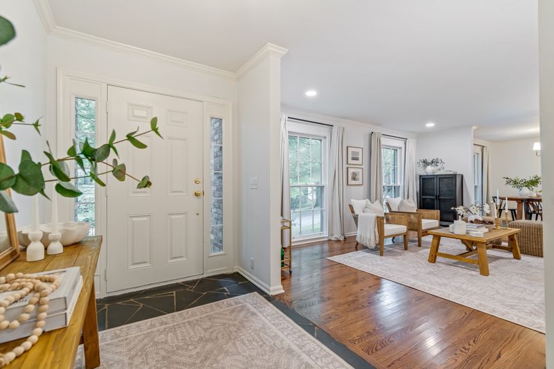 847 Highland Crest Dr, Nashville, TN 37205