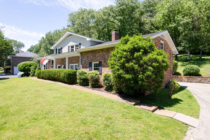 779 Rodney Dr, Nashville, TN 37205