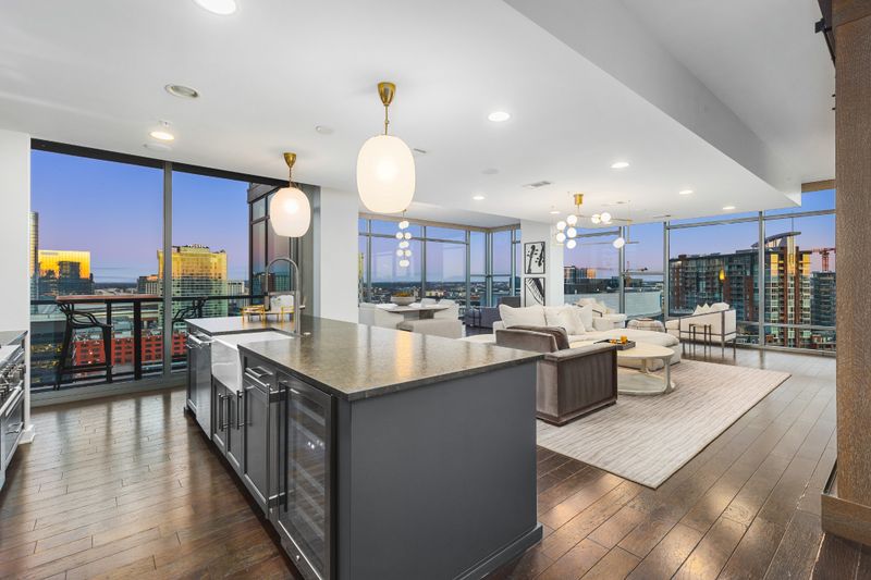 1212 Laurel St #1501, Nashville, TN 37203