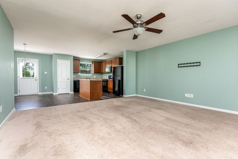 3114 Dizzy Dean Dr, Murfreesboro, TN 37128