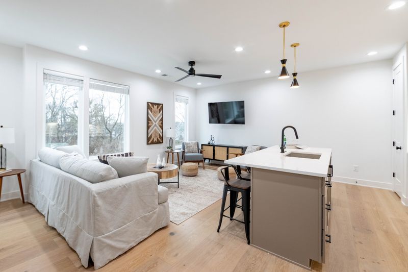 1006 W Kirkland Ave #3, Nashville, TN 37216