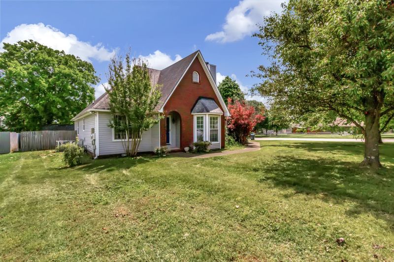 1147 Cason Ln, Murfreesboro, TN 37128