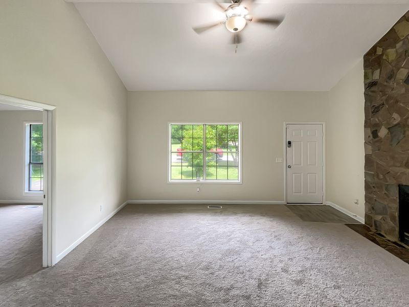 6720 Summertime Dr, Murfreesboro, TN 37129
