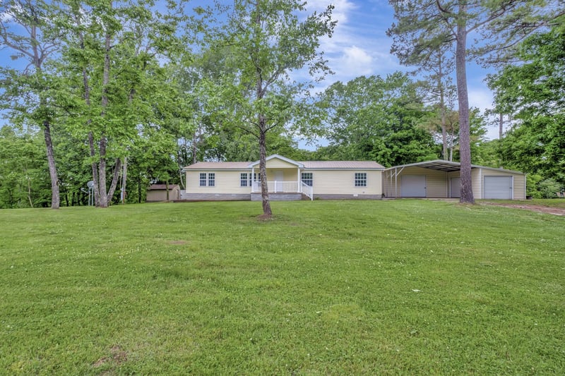3923 Akin Ridge Rd, Williamsport, TN 38487