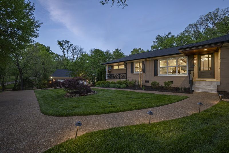 6705 Darden Pl, Nashville, TN 37205