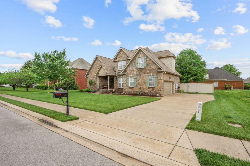 3224 Genoa Dr, Murfreesboro, TN 37128