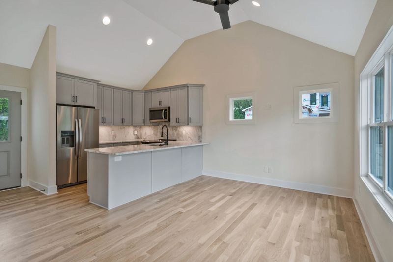 127 Kingston St, Nashville, TN 37207