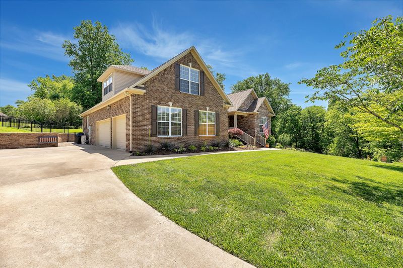 955 Crosby Ct, Columbia, TN 38401