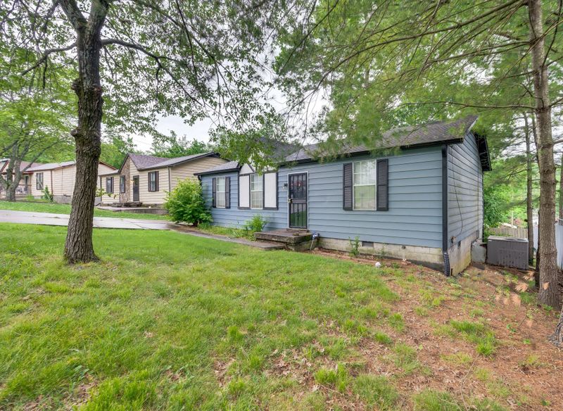 228 Flora Maxwell Rd, Nashville, TN 37211
