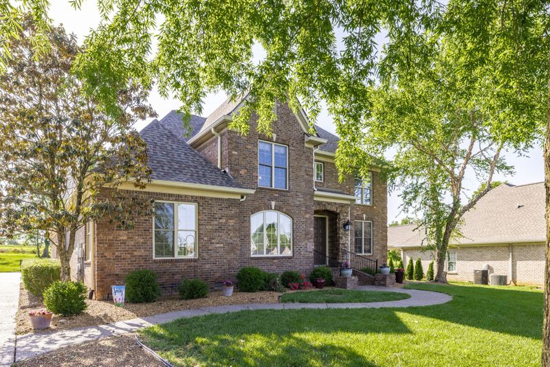 2174 Gorden Xing, Gallatin, TN 37066