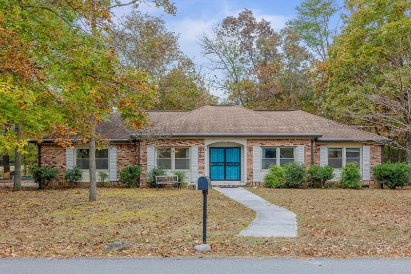 445 Canyon Park Dr, Trenton, GA 30752