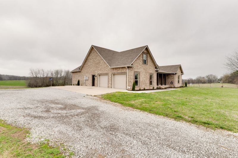 505 Branham Mill Rd, Gallatin, TN 37066