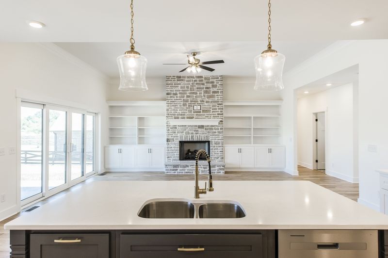 106 Wind Wood Dr, Portland, TN 37148
