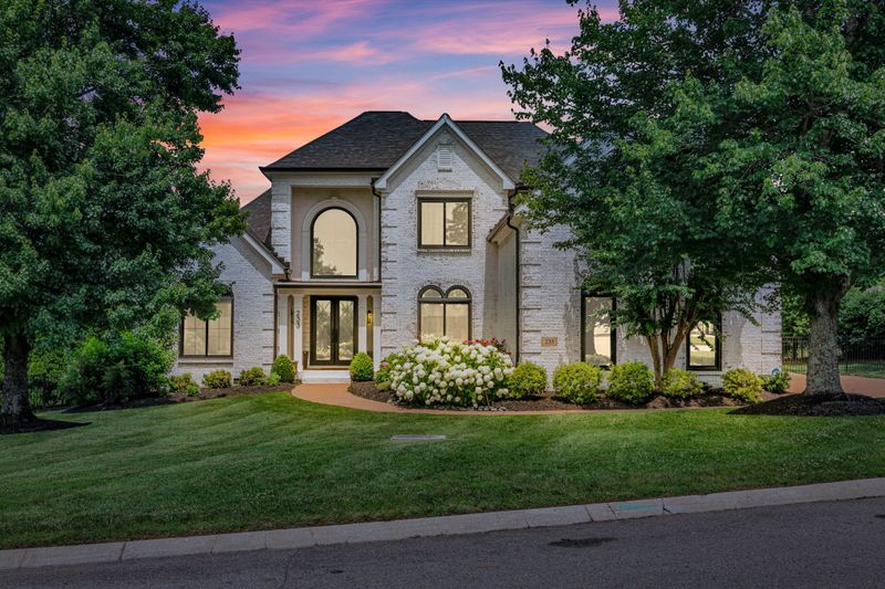 233 Gardenridge Dr, Franklin, TN 37069