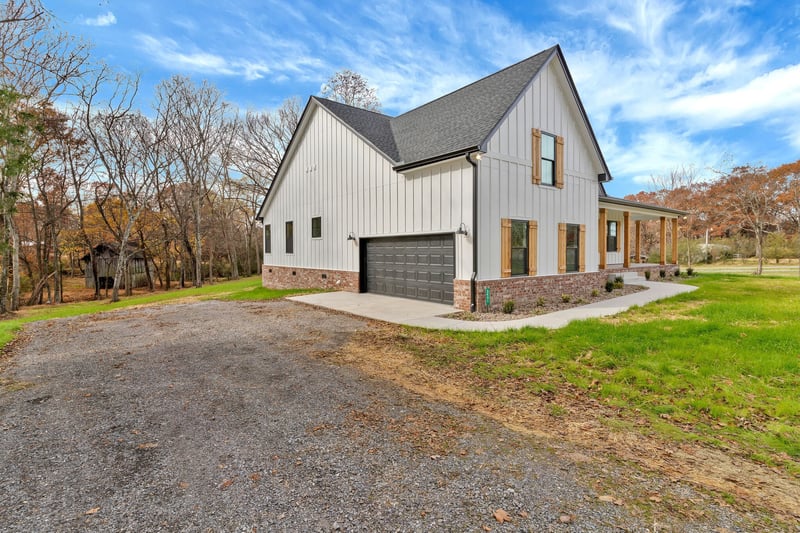 3431 Highway 25, Cottontown, TN 37048