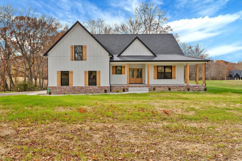 3431 Highway 25, Cottontown, TN 37048
