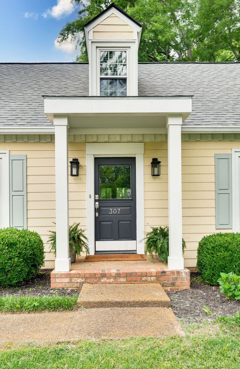 307 Cypress Ct, Franklin, TN 37069