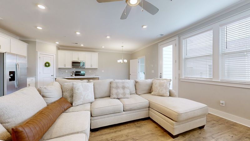 351 Hammock Ln, Spring Hill, TN 37174