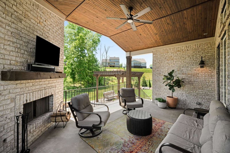 1105 River Oaks Blvd, Lebanon, TN 37090