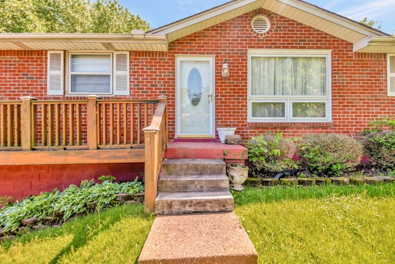205 Lucky Dr, Nashville, TN 37211