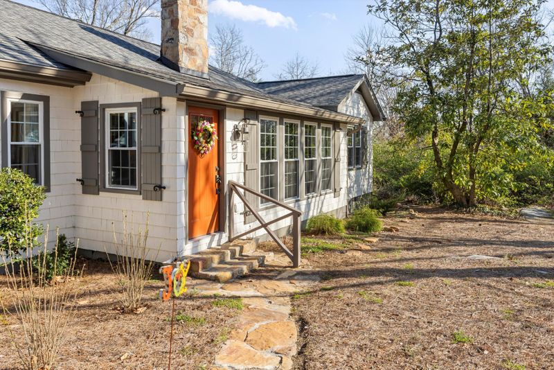 1207 Elfin Rd, Lookout Mountain, GA 30750