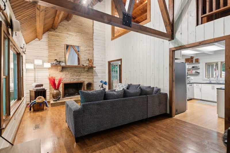 5091 Pine Hill Rd, Nashville, TN 37221