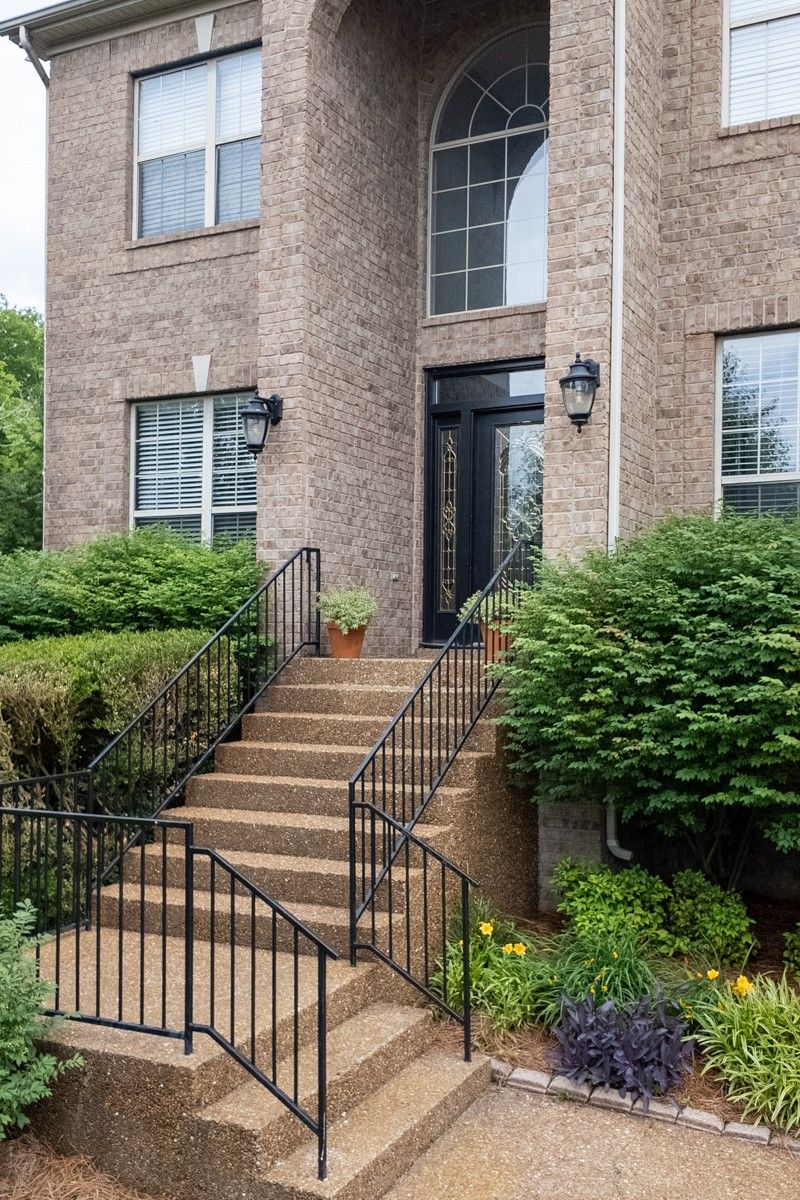 815 Lynn Dr, Goodlettsville, TN 37072