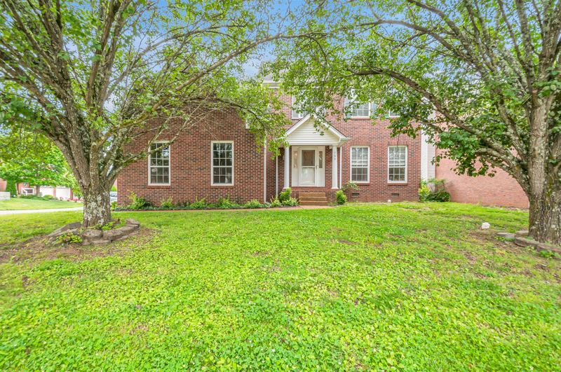 7429 E Colony Dr, Nashville, TN 37221