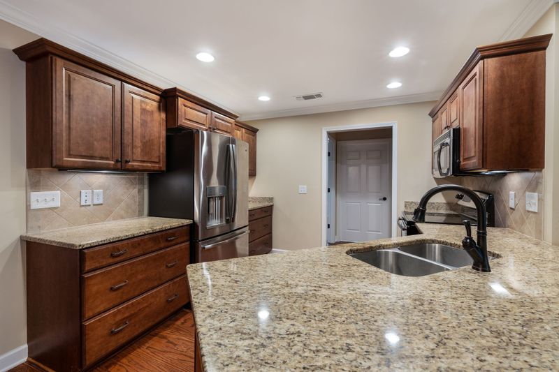 3259 Mershon Dr, Murfreesboro, TN 37128