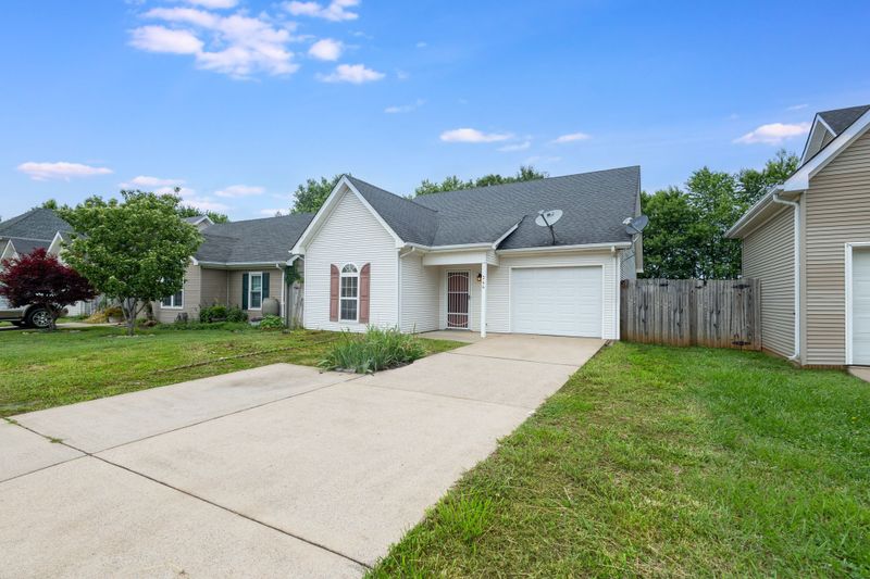 344 Indian Park Dr, Murfreesboro, TN 37128