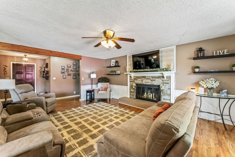 154 Cottonwood Dr, Murfreesboro, TN 37128