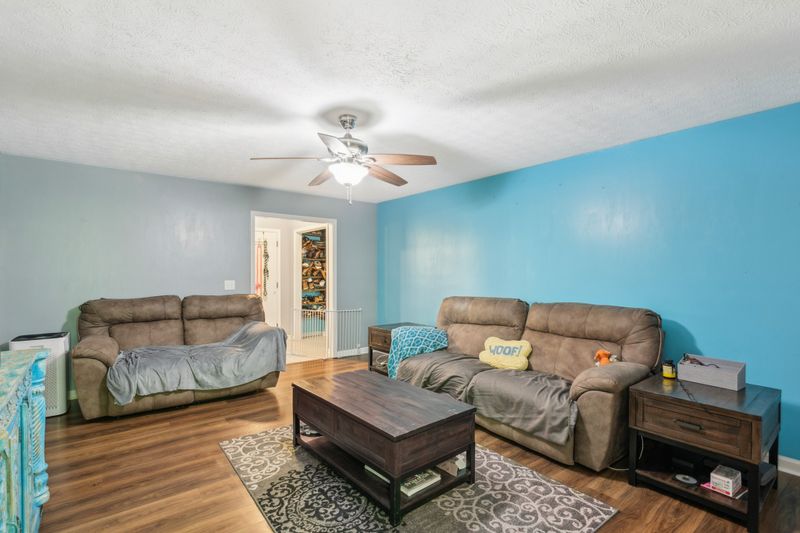 1012 Tulip Dr, White House, TN 37188