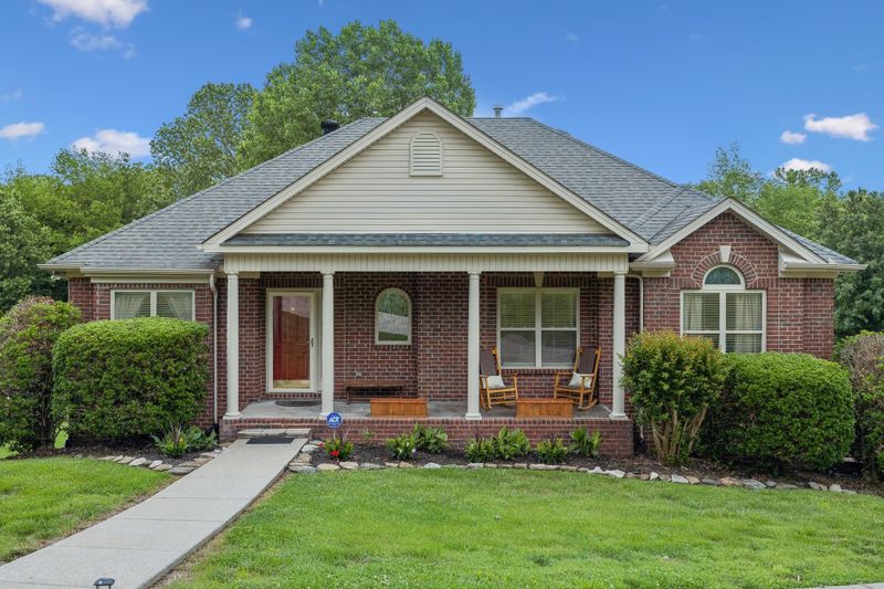 454 Bonnie Valley Dr, Lebanon, TN 37087