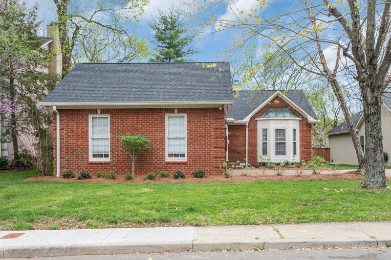 107 Glendale Garden Dr, Nashville, TN 37204