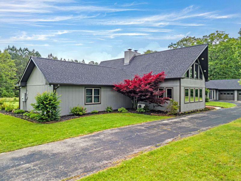 296 Walker Ln, Ringgold, GA 30736
