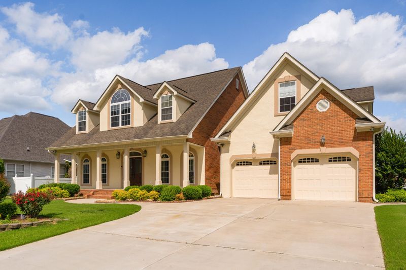 328 Champagne Cir, Ringgold, GA 30736