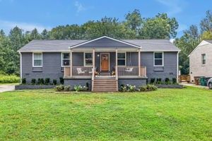 4812 Milner Dr, Nashville, TN 37211