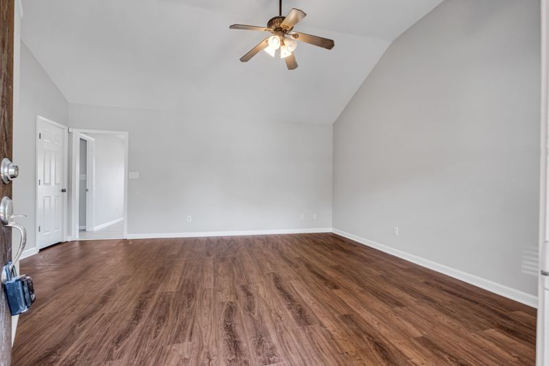 169 Putter Point Dr, Gallatin, TN 37066