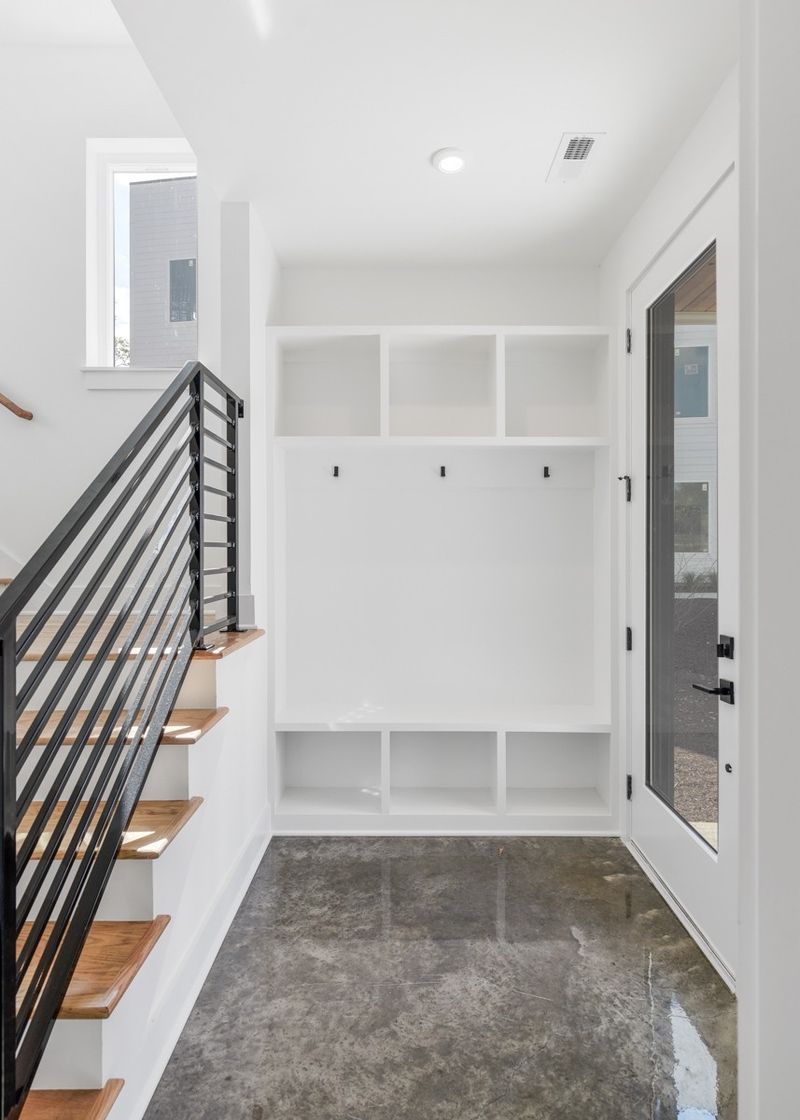 536 Cliff Cir, Nashville, TN 37218