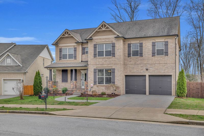 2865 Lakeside Meadows Cir, Mount Juliet, TN 37122