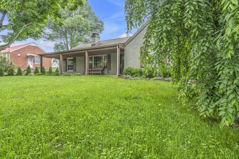 204 Walnut Hill Dr, Nashville, TN 37214
