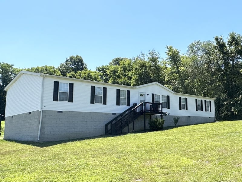 171 Maple St, Gordonsville, TN 38563
