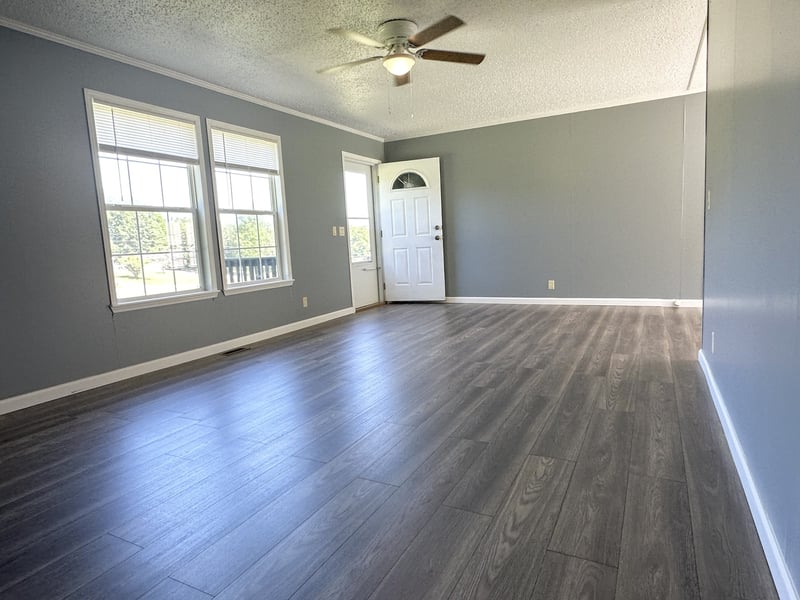 171 Maple St, Gordonsville, TN 38563