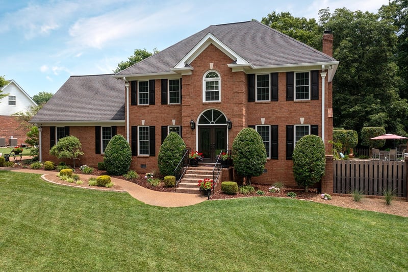 129 Baldridge Dr, Cottontown, TN 37048